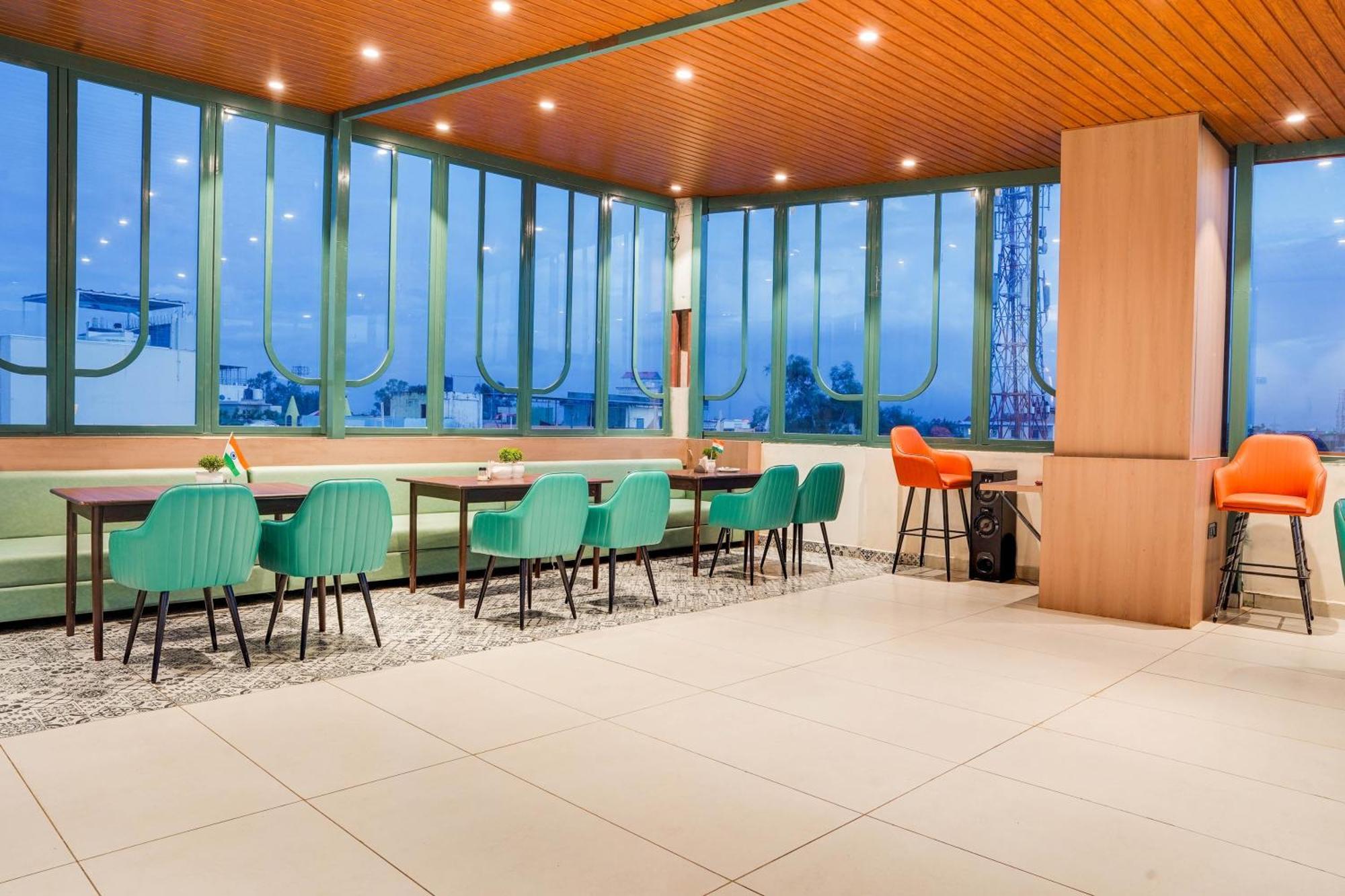 Hotel O Anjaney Palace Bhopal Zewnętrze zdjęcie