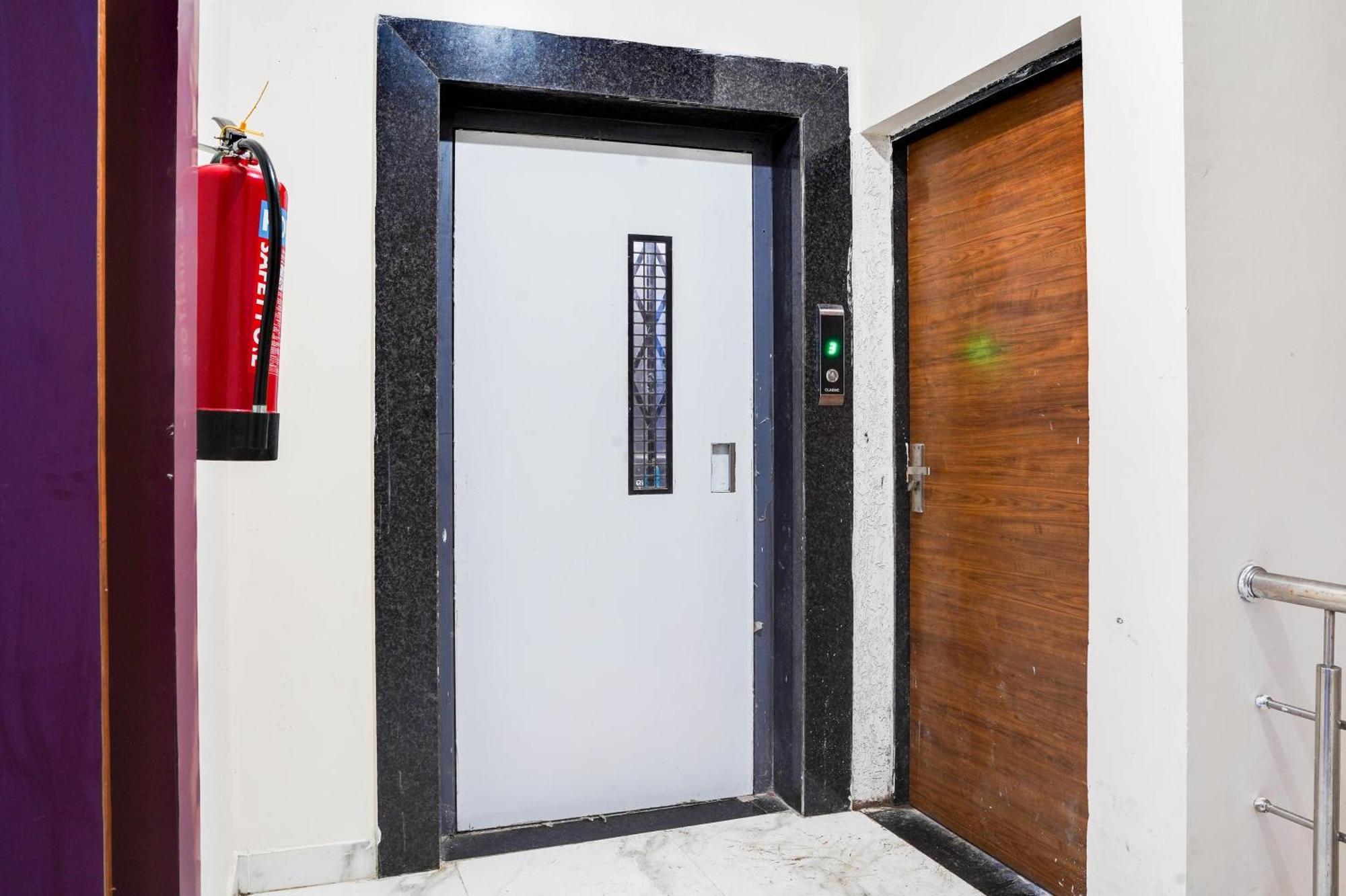 Hotel O Anjaney Palace Bhopal Zewnętrze zdjęcie